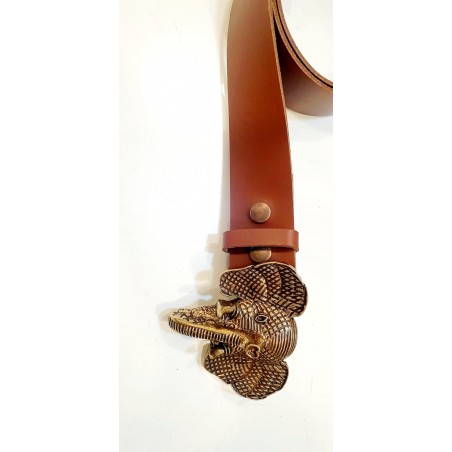 Cinturón de piel marrón con hebilla cabeza de elefante