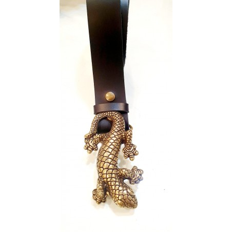 Cinturón de piel negro con hebilla salamandra