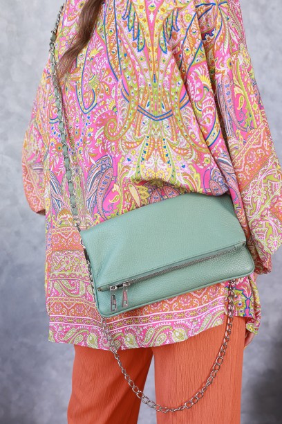 Bolso de piel verde claro...