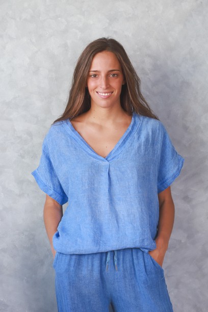 Blusa tipo lino de cuello...