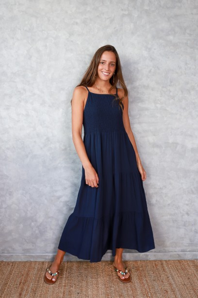 Vestido halter de nido de...