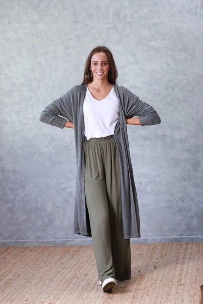 Pantalón con goma en la...