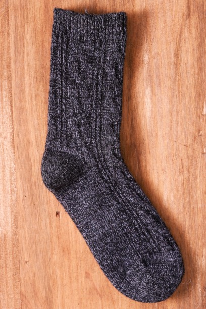 Calcetines negro y gris con...