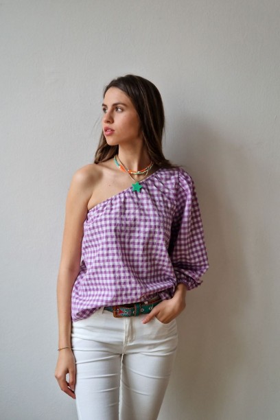 Blusa asimétrica cuadros...