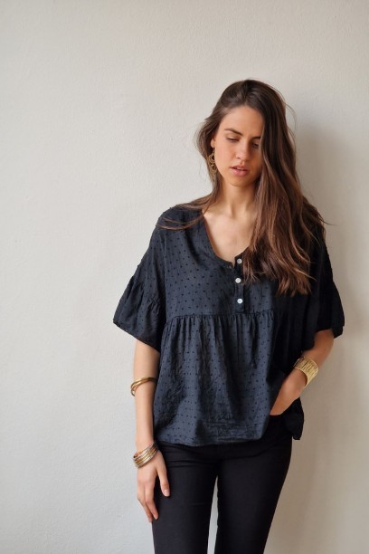 Blusa de mujer de plumeti...