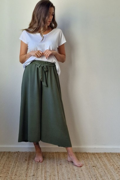 Pantalón flojo liso verde...