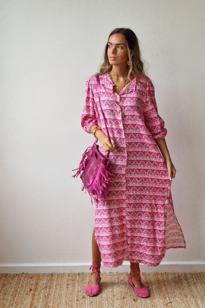 Vestido largo abotonado con...