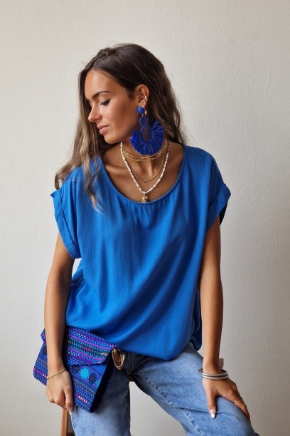 Blusa de manga corta color...