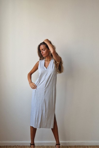 Vestido básico de rayas gris