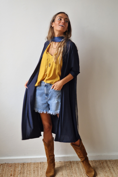 Blusa de tiras con lazada...