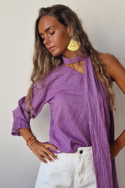 Blusa con mangas...