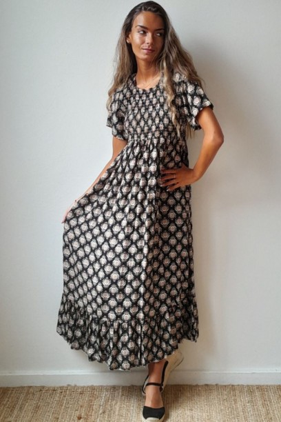 Vestido gris estampado con...
