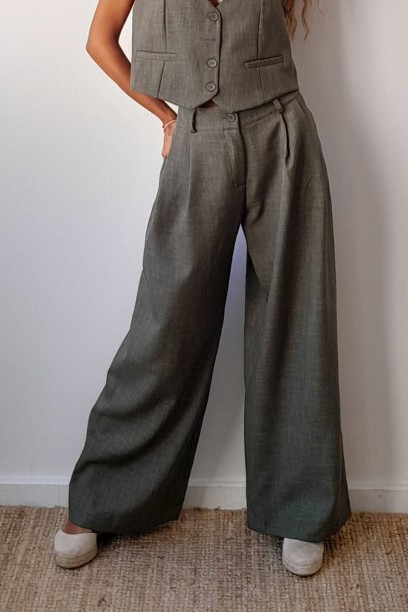Pantalón de traje en color...