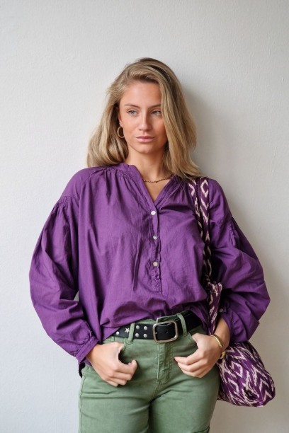 Camisa de algodón morado...