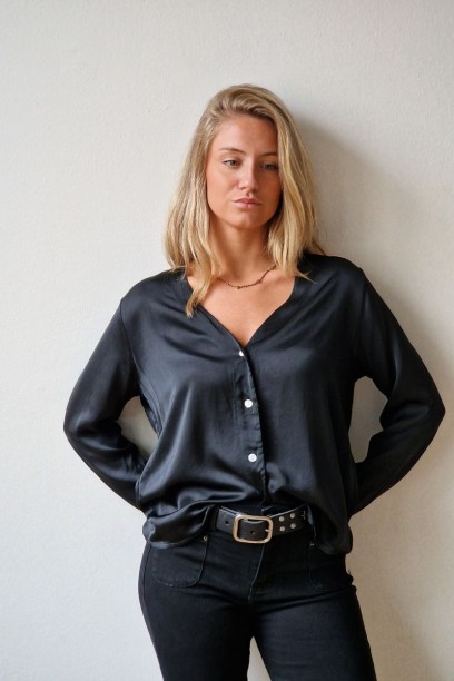 Camisa tipo raso cuello...