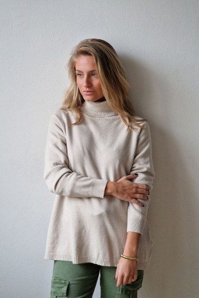 Jersey oversize beige de...