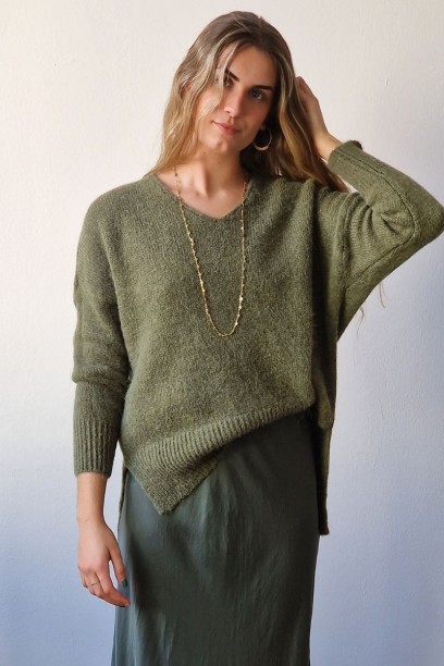 Jersey oversize liso cuello...