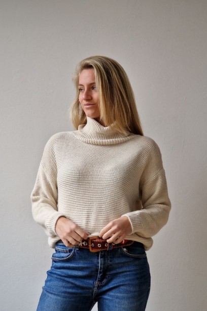 Jersey de cuello alto crudo