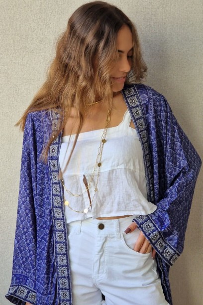 Kimono indio de seda azul...