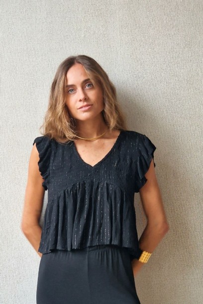 Blusa cuello pico con...