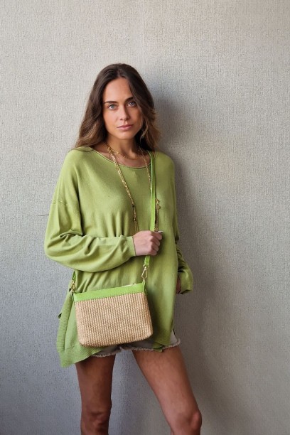 Bolso tipo rafia color...